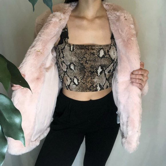 Never Used Cute Pink Luxe Fur Coat - Picture 10 of 16